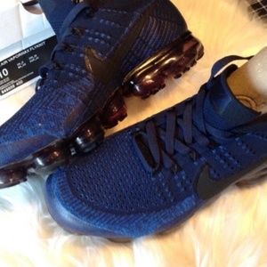 Nike  VaporMax Flyknit Navy Blue  Sneakers Sz 9.5